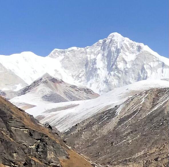 Baruntse Peak
